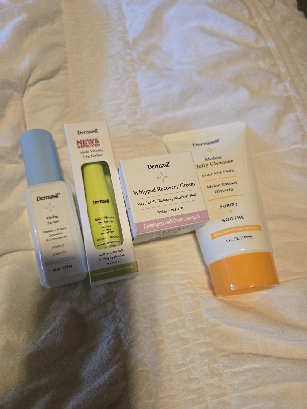 Skincare Set - Hydrate & Restore in White and Yellow